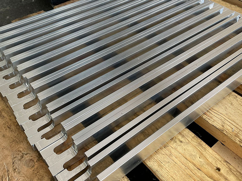 非標（biāo）鋁件（jiàn）