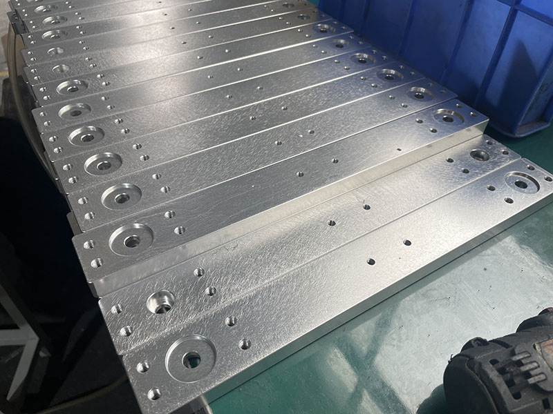 非（fēi）標（biāo）鋁件